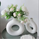 dupla vasos donut decoração estilo minimalista,rosquinha de gesso na cor crua