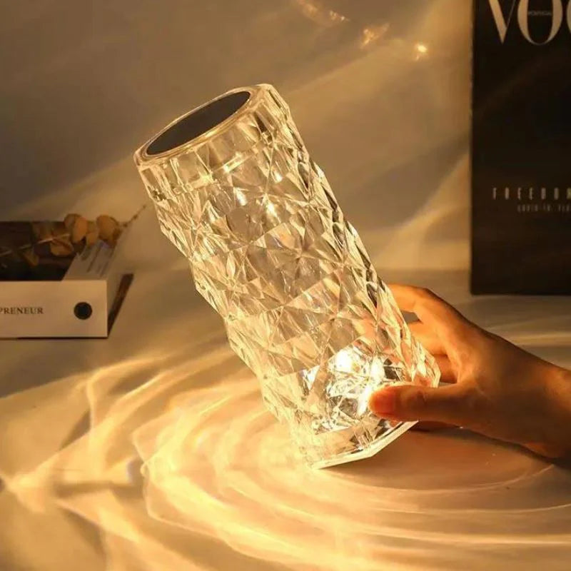 Luminária de Mesa Cristal LED 16 Cores com Controle Remoto